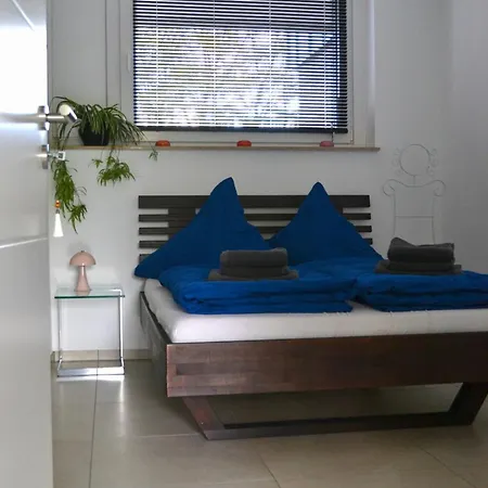 Modernes 2-zimmer Mit Balkon Apartman *
