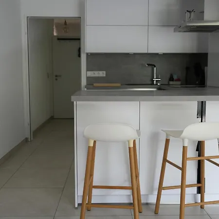 Modernes 2-zimmer Mit Balkon Apartman