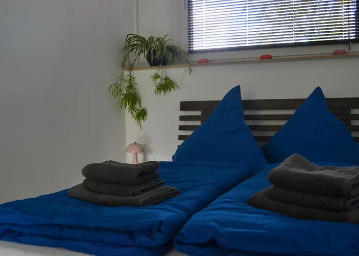 Modernes 2-zimmer Mit Balkon